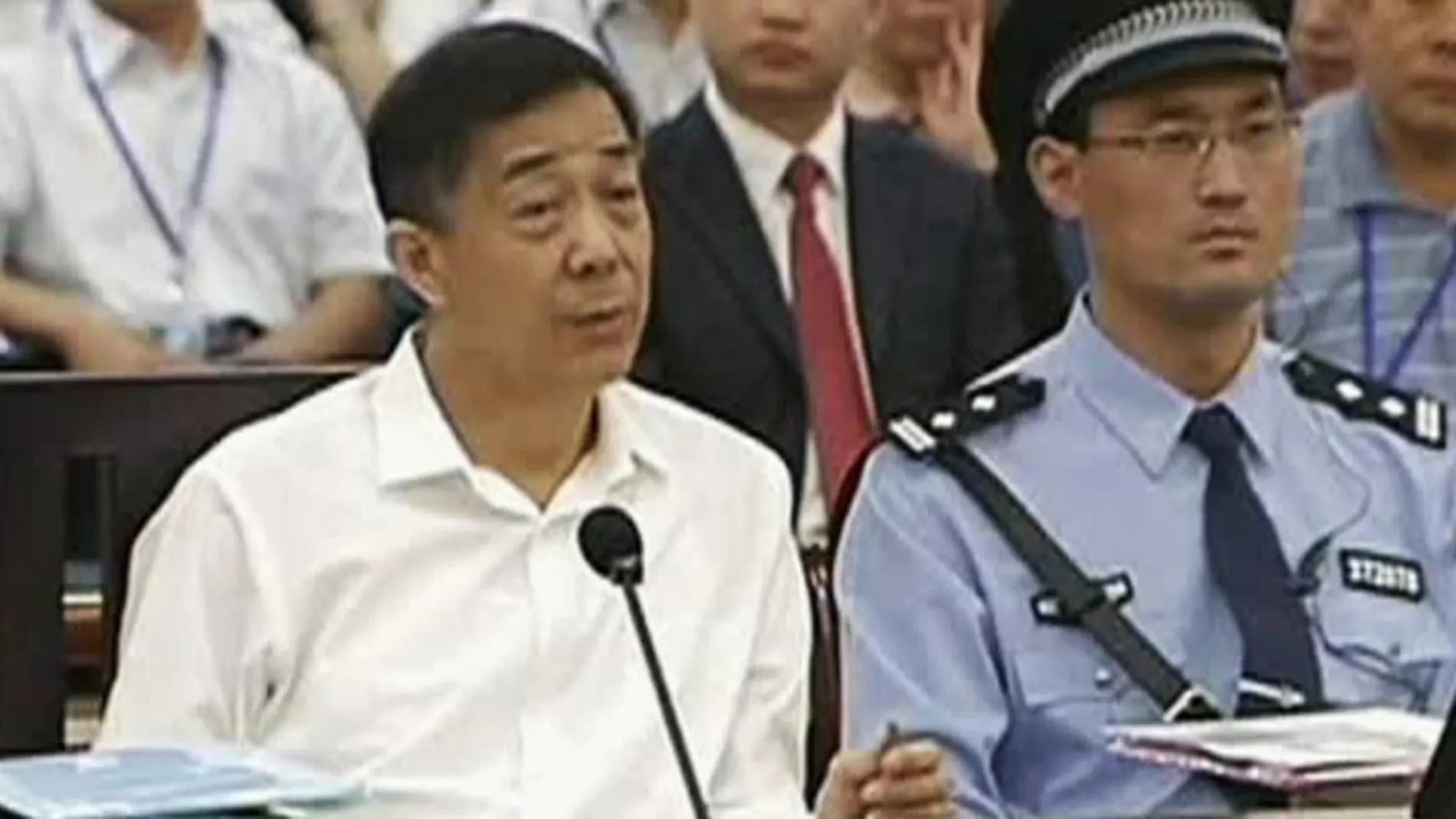 Bo Xilai durane la primera jornada del juicio