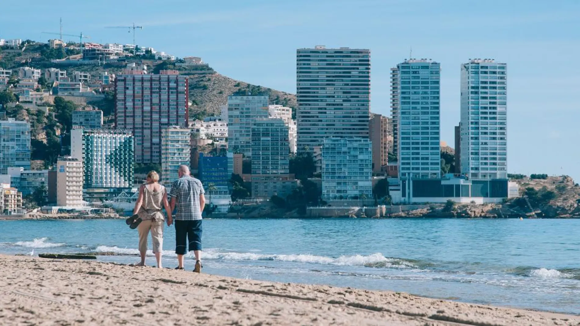 El turismo británico ha sido, desde siempre, uno de los más habituales en las playas de Benidorm, tanto que en la ciudad existen multitud de bares y locales dirigidos exclusivamente a ingleses