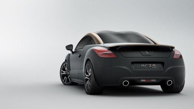 Con 260 caballos de potencia en su motor, las prestaciones del RCZ-R prometen ser impresionantes.