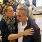 La waterpolista Jennifer Pareja se despide de Alejandro Blanco en Barajas