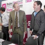 Miembros de las organizaciones que ayer presentaron las conclusiones del Foro celebrado en marzo en Bilbao y Pamplona