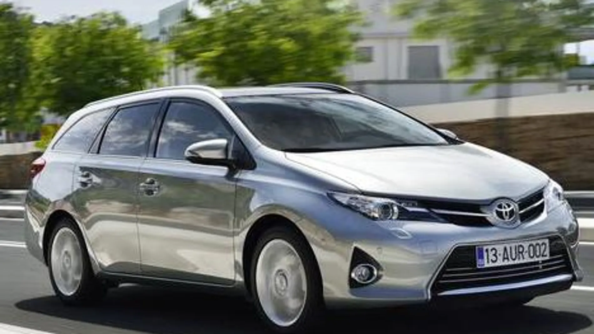 Citroën C4, Kia Optima y Toyota Auris, los eléctricos e híbridos de ocasión que ‘vuelan’ en los concesionarios