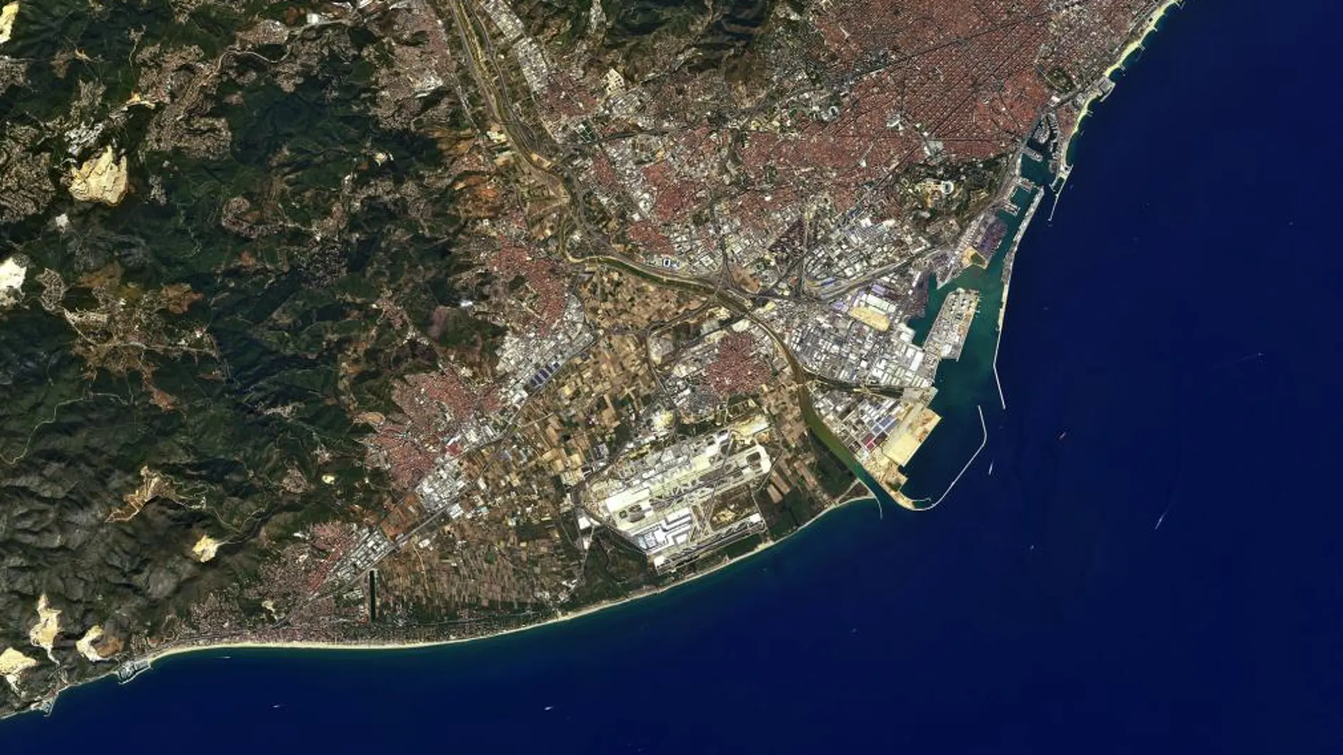 La imagen de Barcelona captada por el satélite ALOS