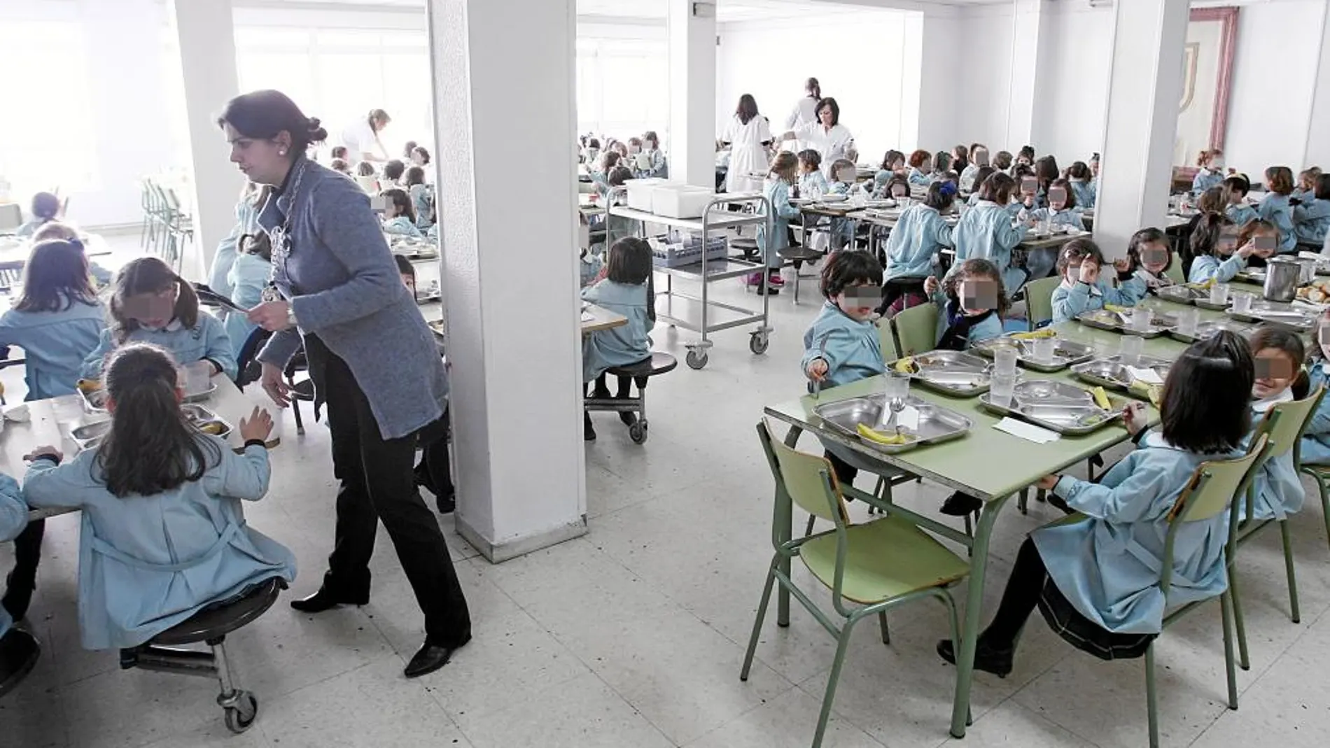 El Defensor del Pueblo en Cataluña denunció que unos 50.000 niños catalanes sufren privaciones alimentarias
