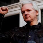 Julian Assange, durante su cautiverio en la embajada de Ecuador en Londres/Reuters