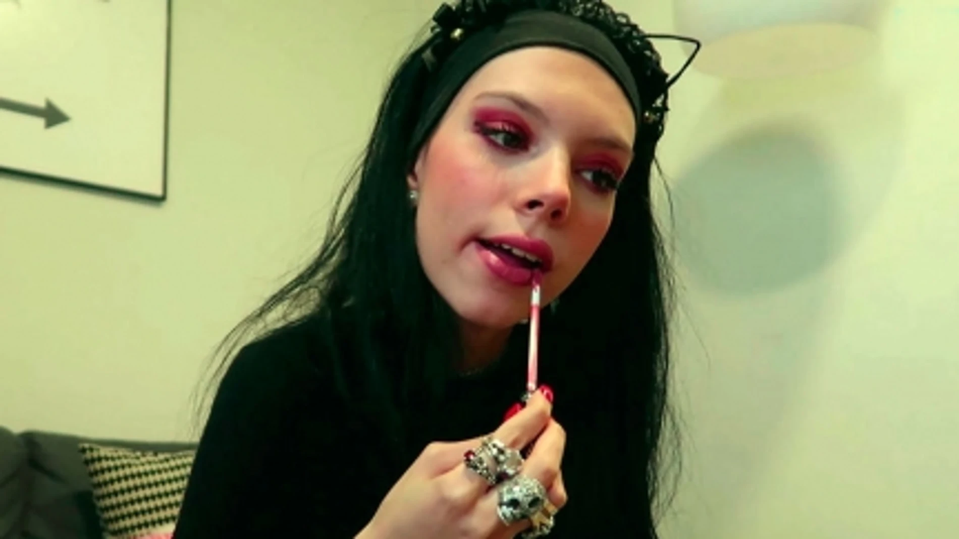 Alejandra Rubio, en uno de sus tutoriales de belleza