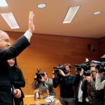 El exconseller Rafael Blasco, quien acaba de obtener el tercer grado penitenciario, a su llegada a Les Corts Valencianes donde compareció ante la comisión que investiga la contratación de la Generalitat con la trama organizada que desveló la operación Taula. EFE