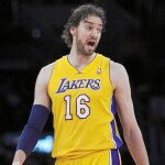 Gasol vivió los minutos finales ante los Magic en el banquillo