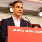 Pedro Sánchez, valora los resultados electorales de este domingo en la sede del PSOE en Madrid. EFE/JuanJo Martín