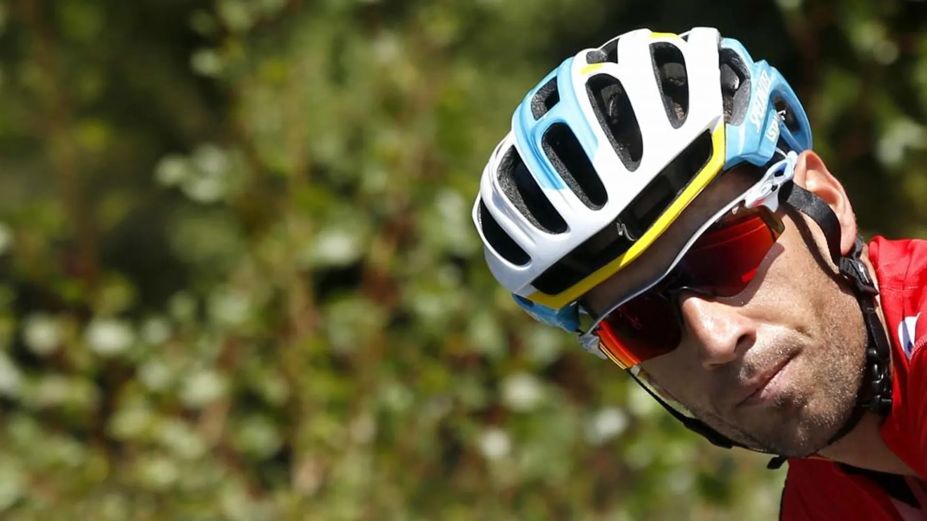 El ciclista italiano del Equipo Astana y líder de la clasificación general, Vincenzo Nibali