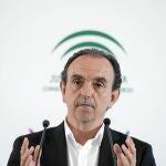 El consejero andaluz de Turismo y Comercio, Rafael Rodríguez, ofreció en Málaga los datos turísticos del mes de julio en la comunidad