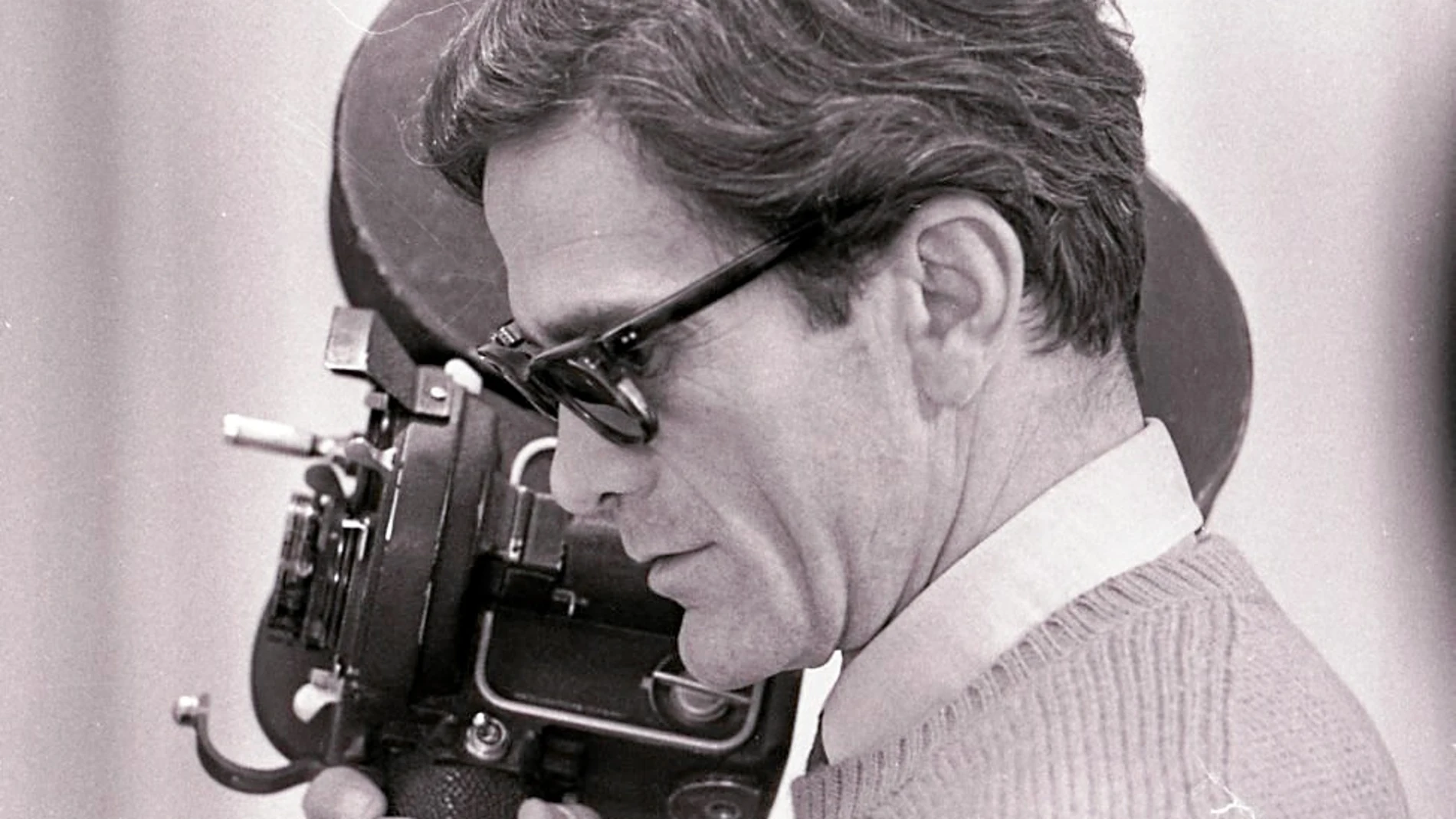 Pier Paolo Pasolini durante el rodaje de «Teorema», una de sus películas más célebres