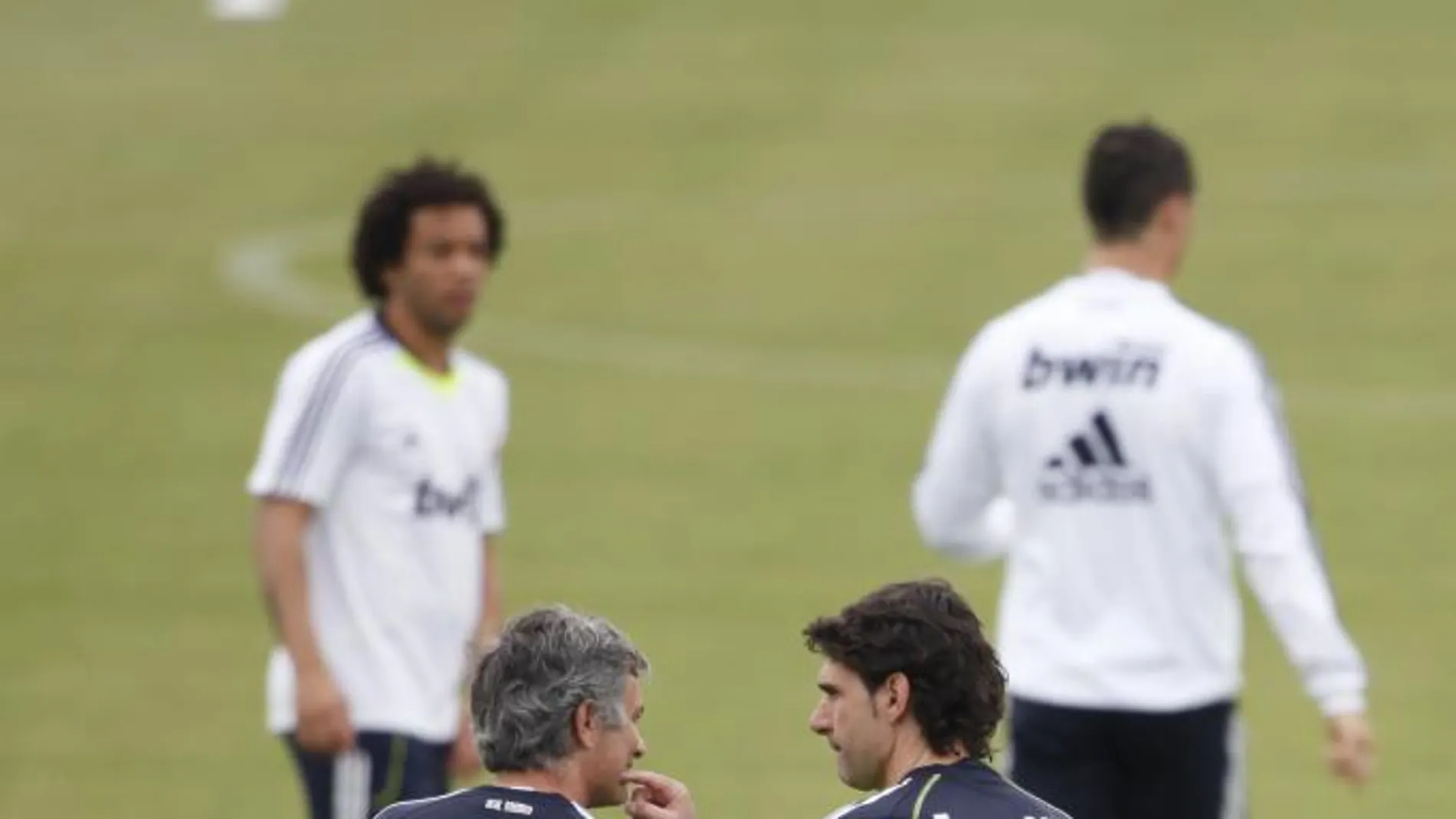 Karanka y Mourinho, en el entrenamiento de ayer en Valdebebas