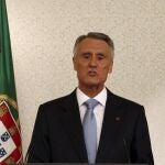 El presidente de Portugal, Anibal Cavaco Silva, habla en un discurso a la nación desde el Palacio de Belem, ayer