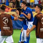 Los jugadores italianos celebran el segundo tanto ante España