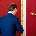 El canciller austriaco, el conservador Sebastian Kurz, afronta una moción de censura mañana en el Parlamento