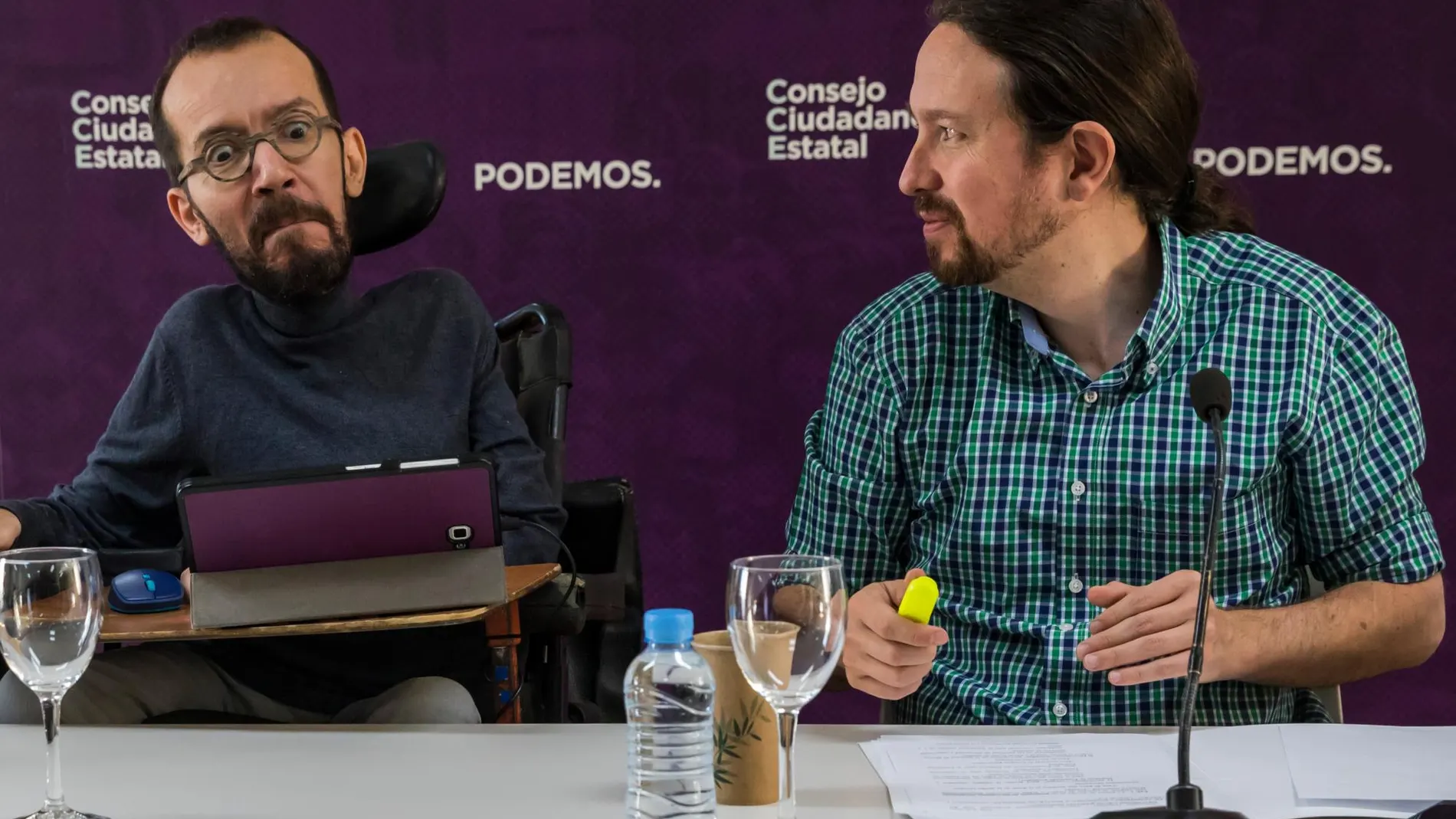 El líder de Podemos Pablo Iglesias, y Pablo Echenique, en el Consejo Ciudadano Estatal de Podemos