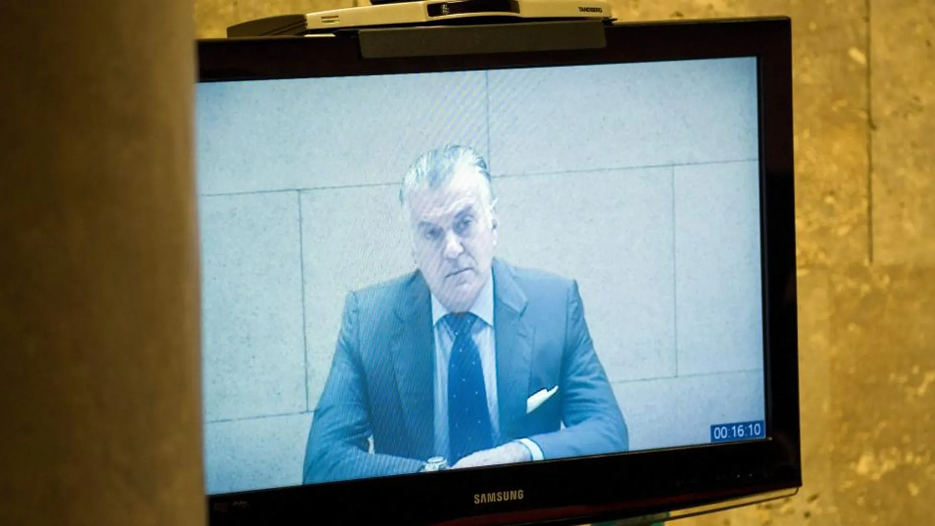 El ex tesorero del PP Luis Bárcenas ha declarado mediante videoconferencia desde Soto del Real
