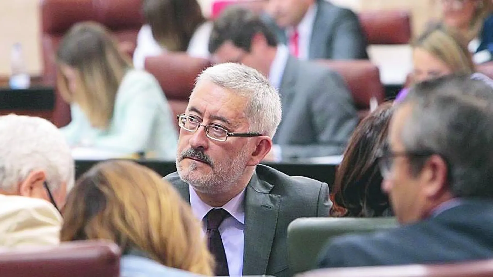 Otro imputado entró «a dedo» a través del sobrino de Felipe González