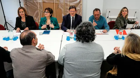 El presidente de la Generalitat y secretario general del PSPV-PSOE, Ximo Puig (centro), mantuvo ayer una reunión sobre Formación Profesional y empleo