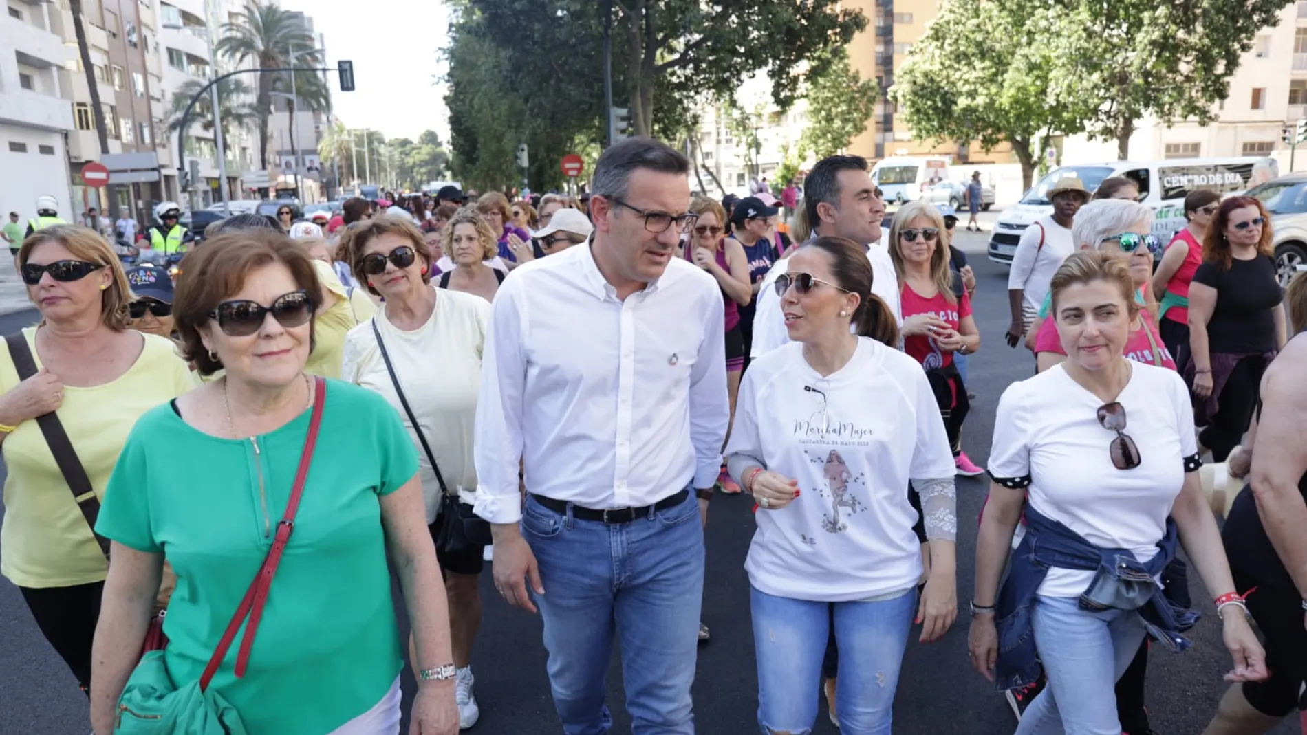 El secretario general del PSRM-PSOE y candidato de esta formación a la Presidencia de la Comunidad, Diego Conesa, junto a la alcaldesa socialista de Cartagena, Ana Belén Castejón
