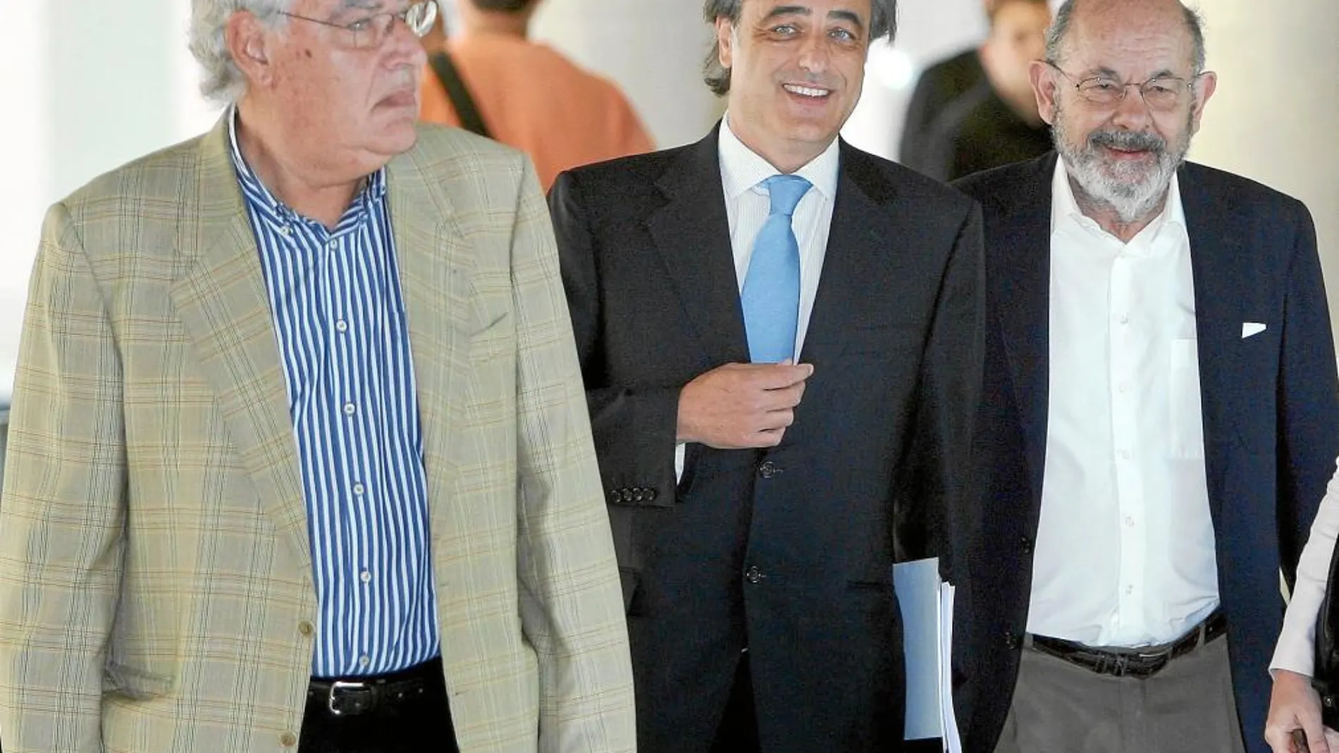 A la izquierda de la imagen, Jordi Montull, y a la derecha, Fèlix Millet, en la Ciudad Judicial