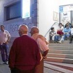 Vecinos de Villarino de los Aires protestan por el cierre de urgencias nocturnas. La presión vecinal ha sido vital para que se reabra el servicio