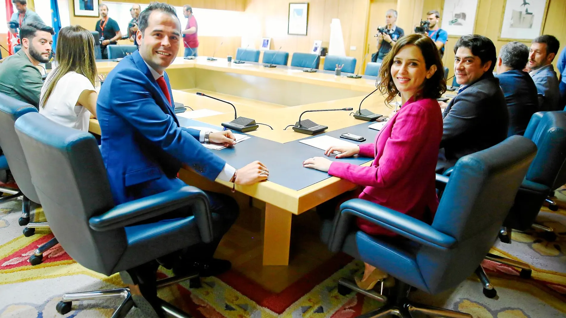 Las negociaciones para el futuro Gobierno de la Comunidad de Madrid en el aire por la crisis en el Ayuntamiento / Foto: Cipriano Pastrano