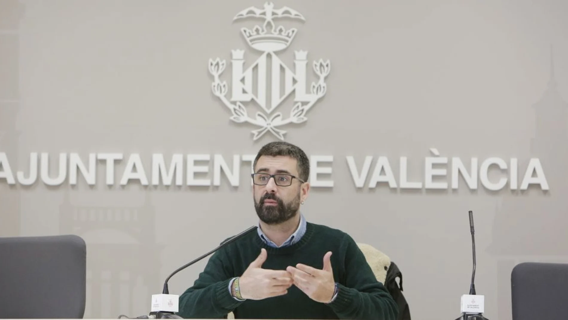 El concejal de Cultura Festiva en el Ayuntamiento de Valencia, Pere Fuset, ayer durante la presentación de la cabalgata de Reyes 2019