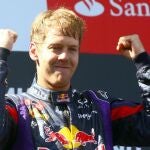 El alemán de Red Bull Sebastian Vettel se impuso ayer en el Gran Premio de Alemania y es más líder del Mundial. Alonso continúa siendo segundo