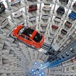 Sistema del almacenamiento del modelo Escarabajo de Volkswagen, en Wolfsburg