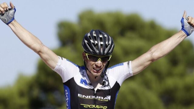 GLeopold Konig, celebra su victoria en la octava etapa de a Vuelta Ciclista a España-2013