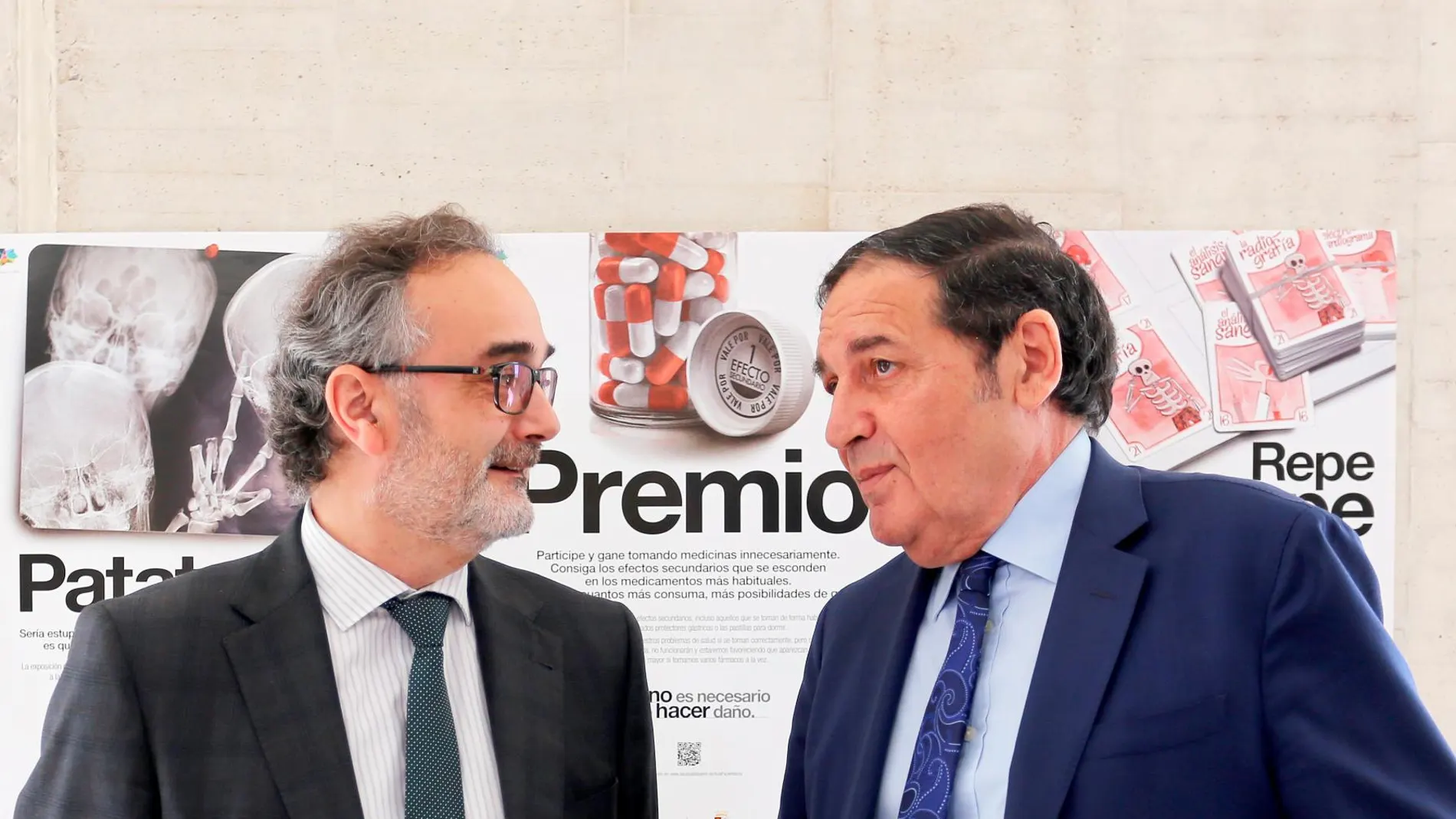 El consejero de Sanidad, Antonio Sáez Aguado, inaugura la jornada de buenas prácticas sobre recomendaciones «No hacer» Junto al director general de Innovación, Rafael Sánchez