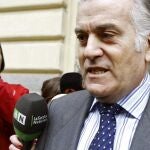 El juez de la Audiencia Nacional Pablo Ruz ha citado de nuevo a declarar para el 27 de junio al extesorero del PP Luis Bárcenas y a su mujer, Rosalía Iglesias.