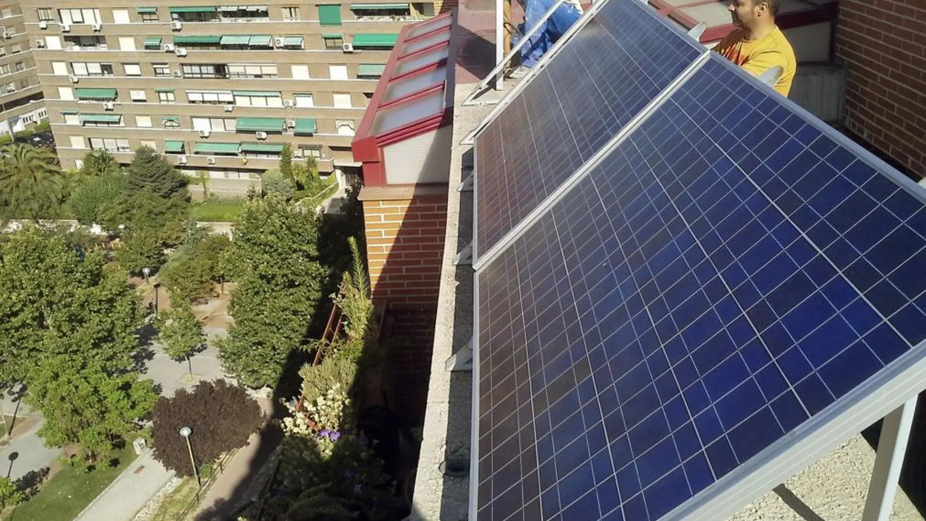 Paneles solares en una vivienda de Madrid