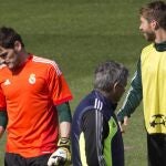 Casillas, sobre todo, y Sergio Ramos son de los jugadores que más conflictos mantuvieron con Mourinho. Pero Ancelotti es el presente
