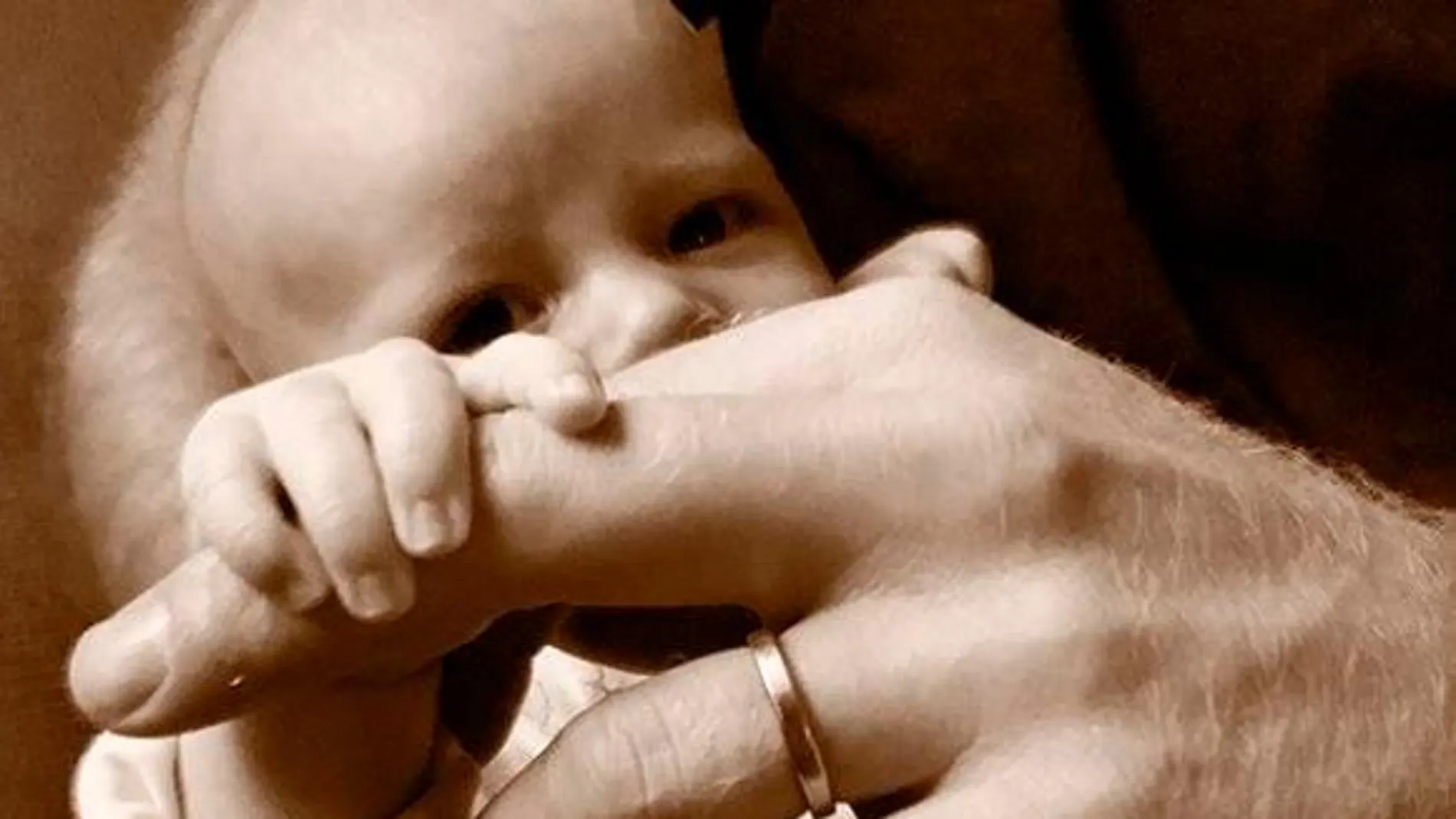 El cuatro nieto del príncipe Carlos nació el pasado 6 de mayo /Instagram sussexroyal