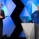 El socialdemócrata Stoltenberg y la conservadora Solberg, durante el debate electoral del pasado viernes