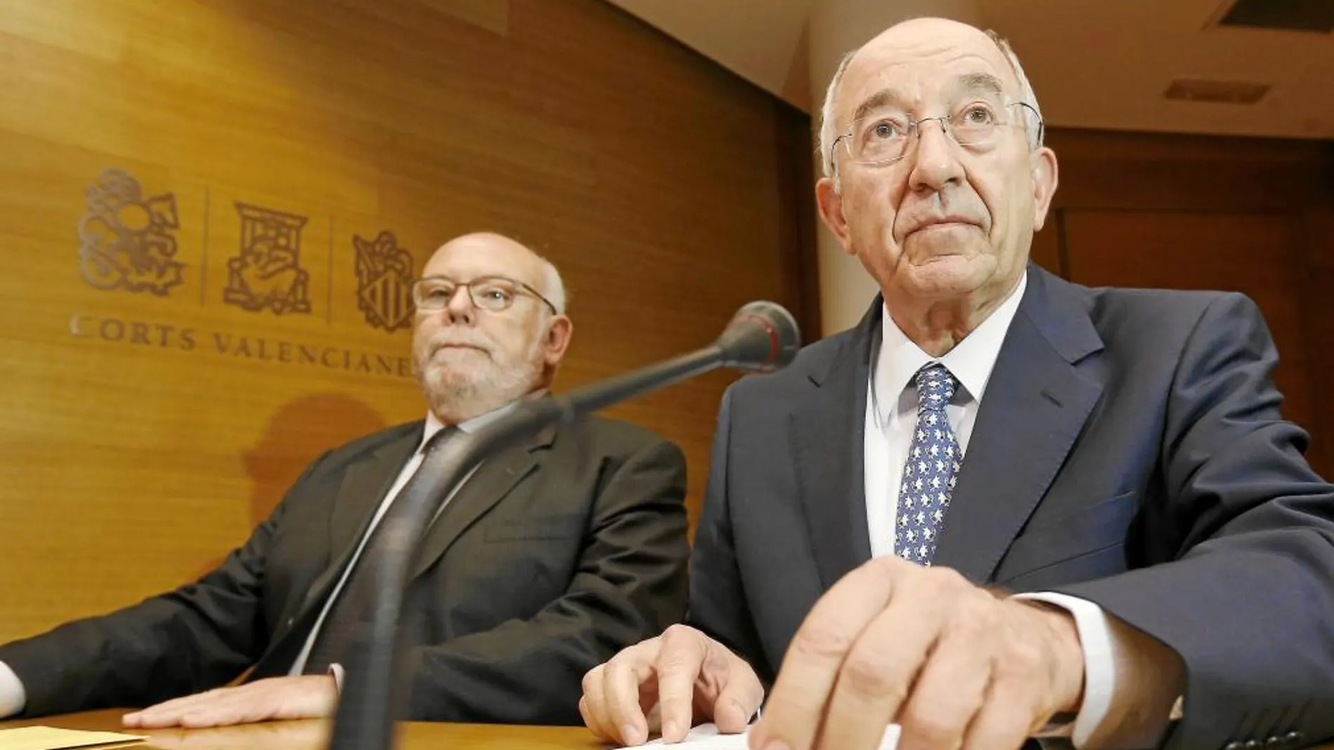 El que fue gobernador de España desde 2006 hasta 2012, Miguel Ángel Fernández Ordóñez, ayer en Les Corts