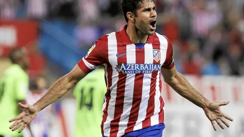 Diego Costa celebra uno de sus goles a Osasuna