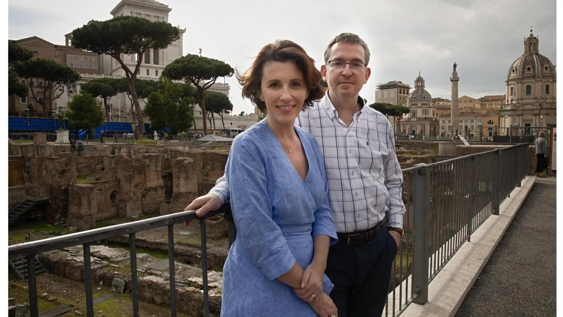 Ayanta Barilli y Santiago Posteguillo presentaron sus novelas en Roma