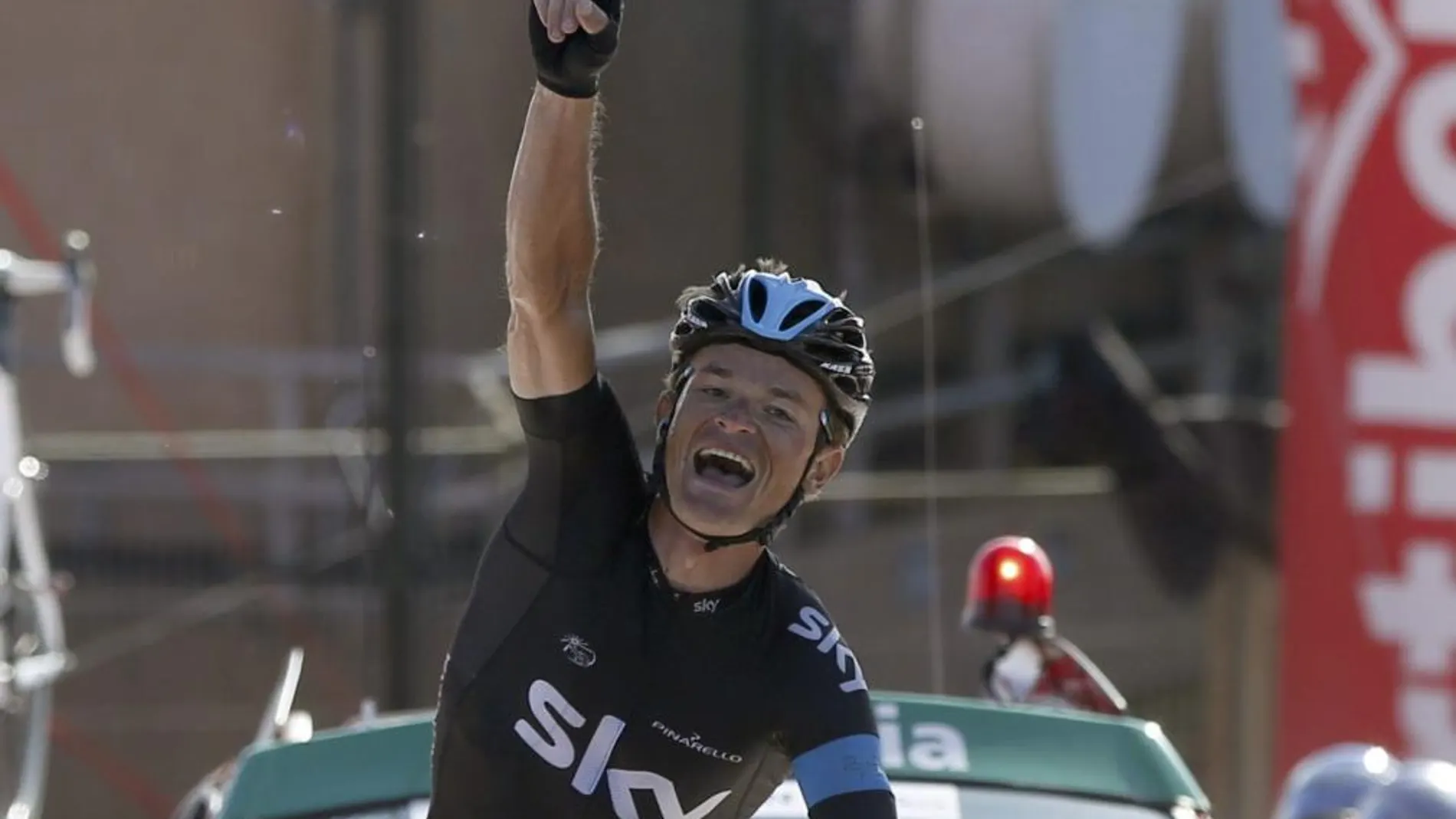 El bielorruso Vasil Kiryienka se impuso en solitario en la decimoctava etapa de la Vuelta