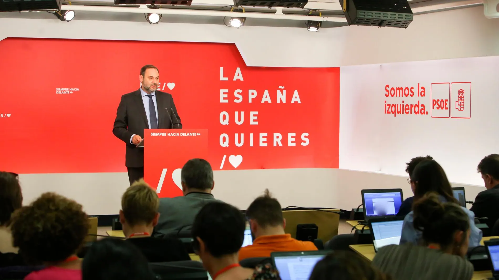 El PSOE tendrá más difíciles las alianzas que el centroderecha