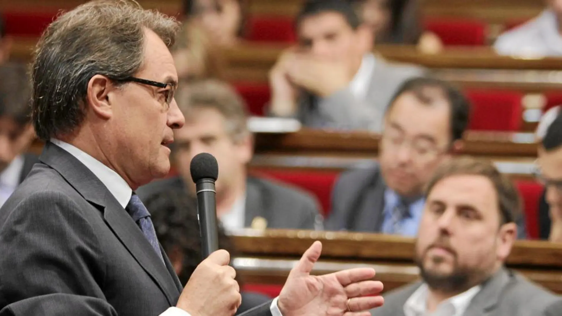 El presidente de la Generalitat, Artur Mas, se dirige a la Cámara catalana