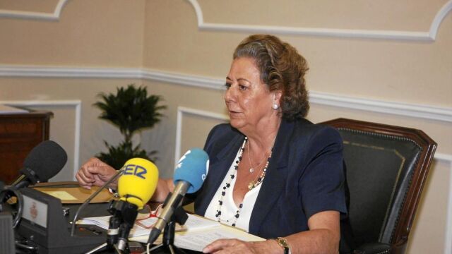 Rita Barberá en rueda de prensa tras la Junta de Gobierno Local