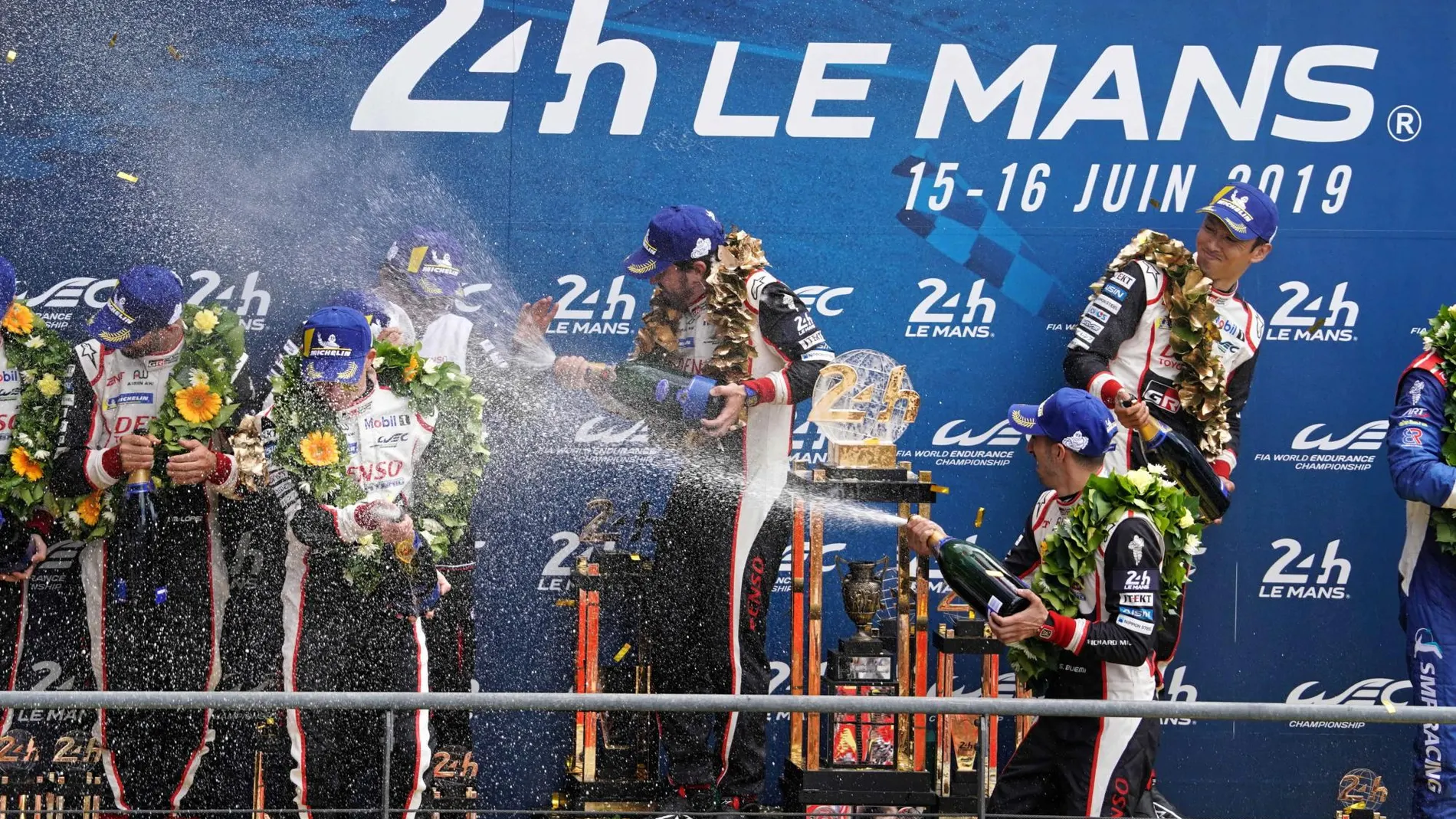 Alonso, Buemi y Nakajima ganan las 24 horas de Le Mans
