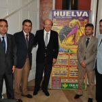 Los empresarios, Óscar Polo y Carlos Pereda, junto al alcalde de Huelva, Paco Rodríguez; y José Fiscal, delegado de Gobierno de la Junta de Andalucía