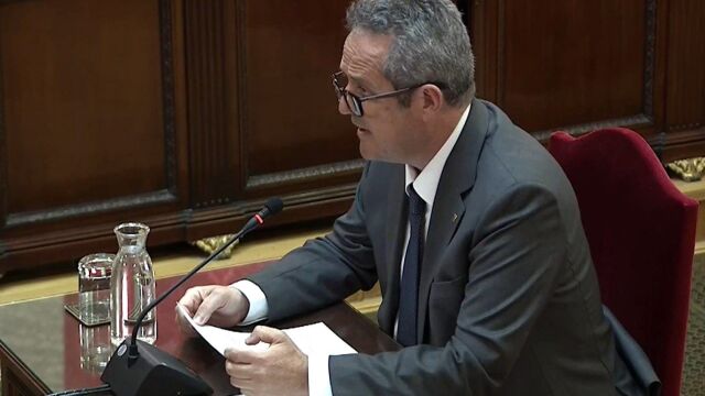 Joaquim Forn, cabeza de lista de JxCAT, regresará a su casa, al Ayuntamiento de Barcelona para tomar el acta de concejal