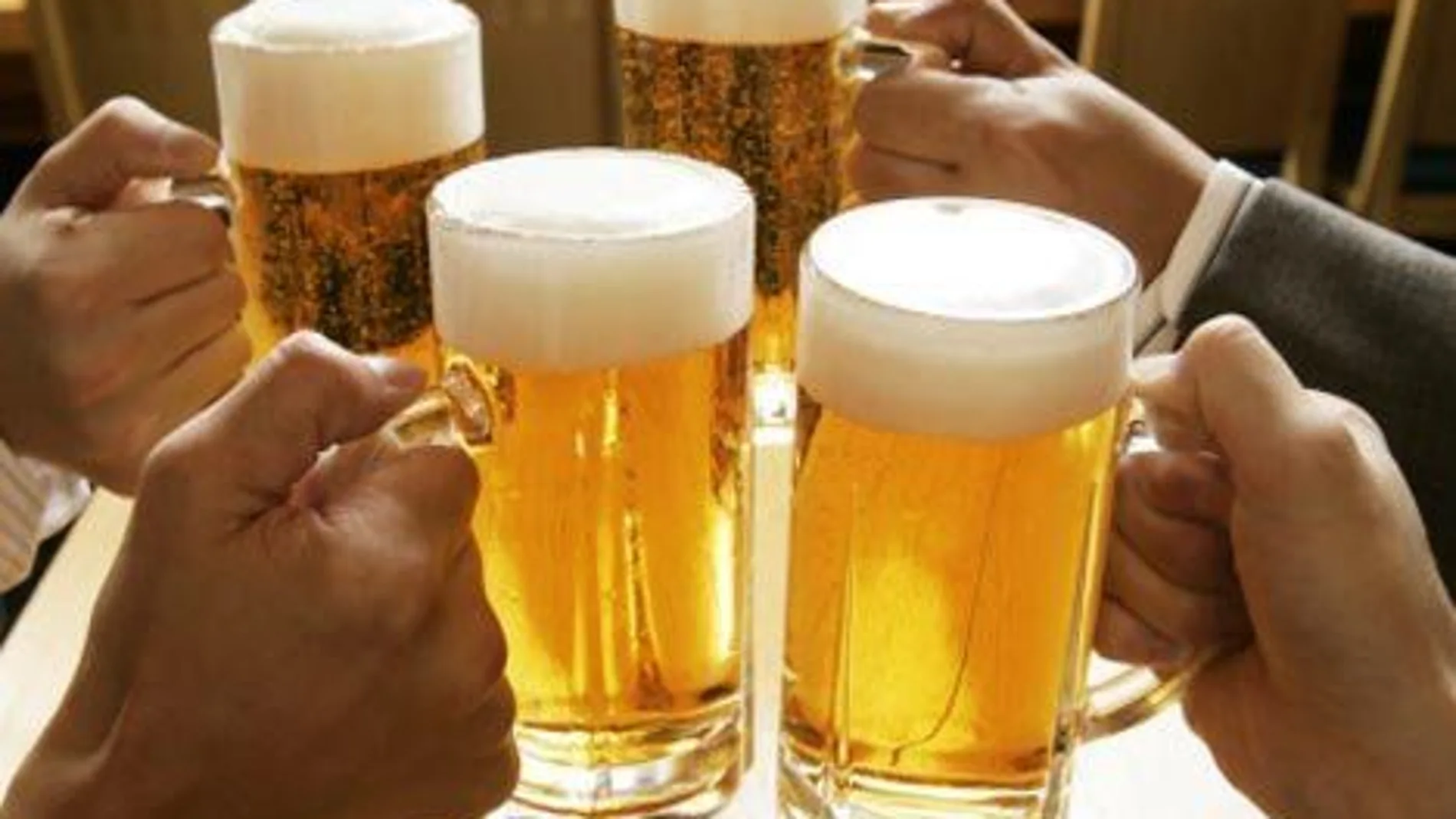 Los precios subirán más en países tan ricos y amantes de la cerveza como Bélgica, Canadá, Dinamarca y Polonia