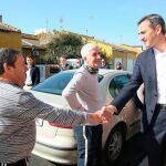 El presidente de la Diputación de Alicante, César Sánchez, ayer durante su visita a los municipios de Daya Nueva, Daya Vieja y Albatera, donde el Gobierno Provincial ha ejecutado mejoras en diversas infraestructuras